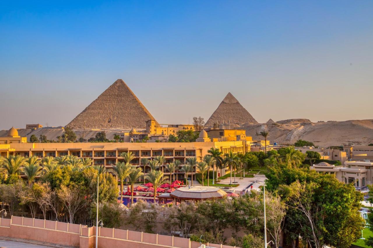 Otel Nozol Pyramids And Kafret el-Gabal